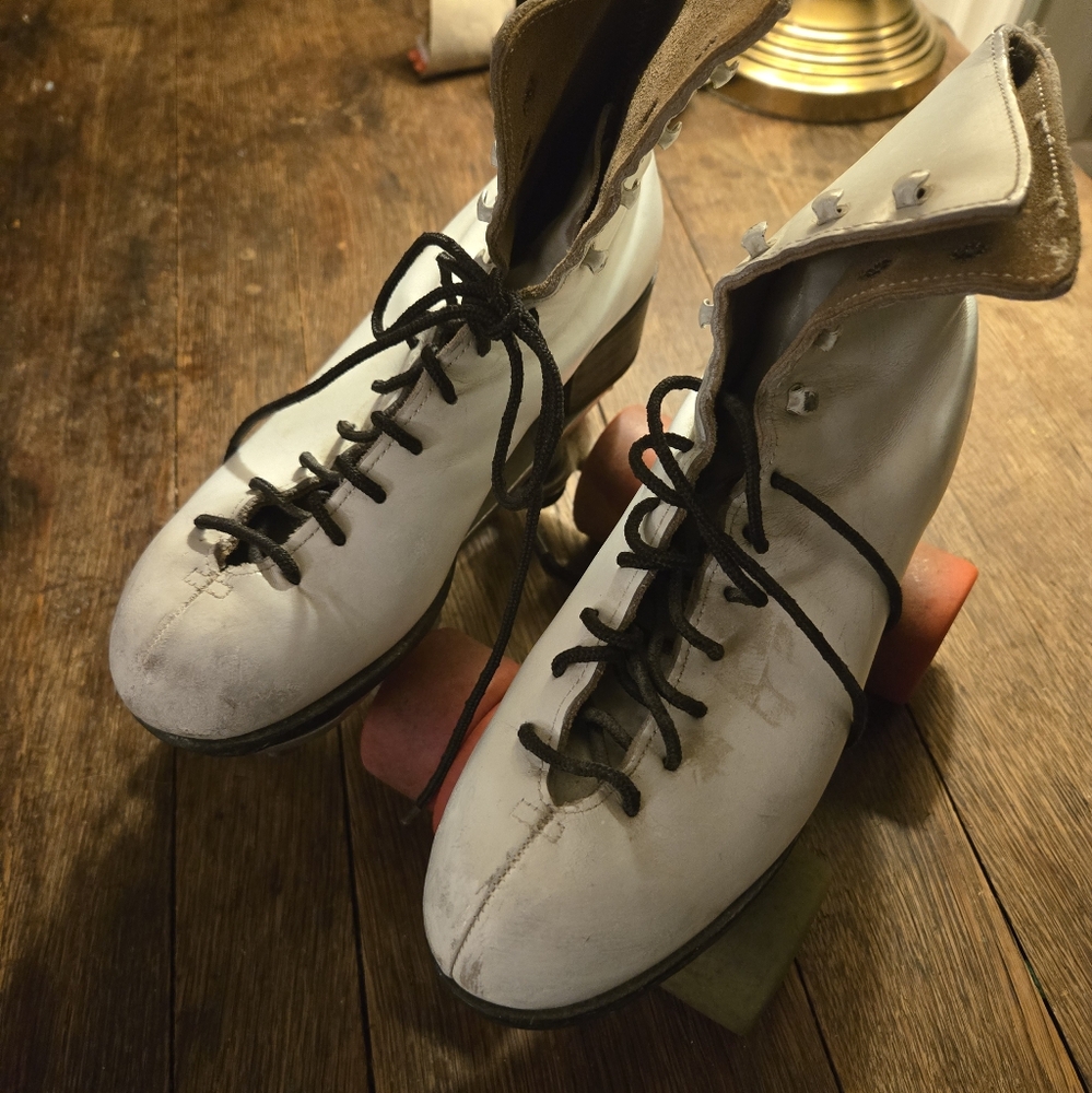 Vintage 70s white womens roller skates size 6 - Picture 4 of 13